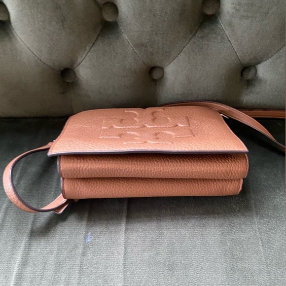 EUC TORY BURCH BOMBE “T” SHOULDER/CROSSBODY - Picture 9 of 10